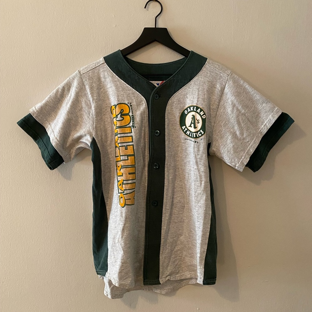Vintage Oakland A’s shirt